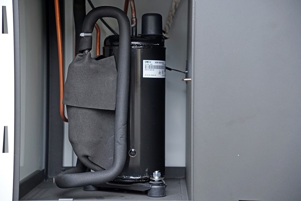 Máy hút ẩm công nghiệp FUJIHAIA DH90W